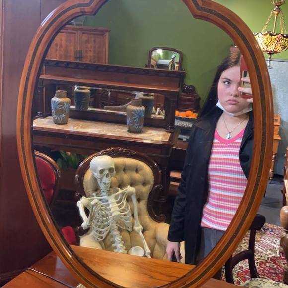 Meet your Posher, Octavia - Picture 1 of 1